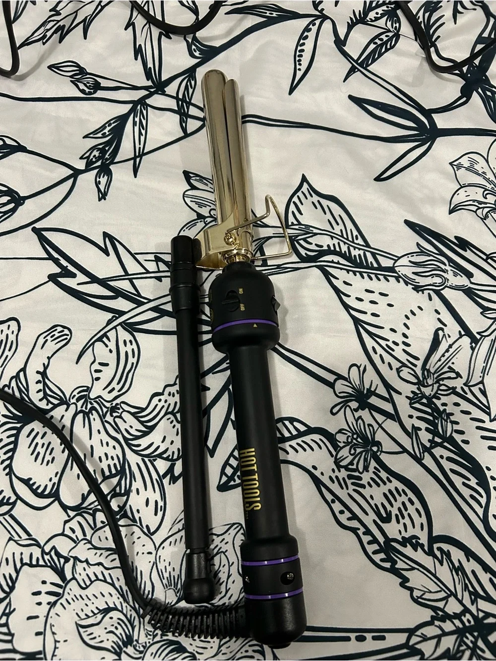 Black and Gold Professional Curling Iron - Hot tools 3/4 in Marcel iron